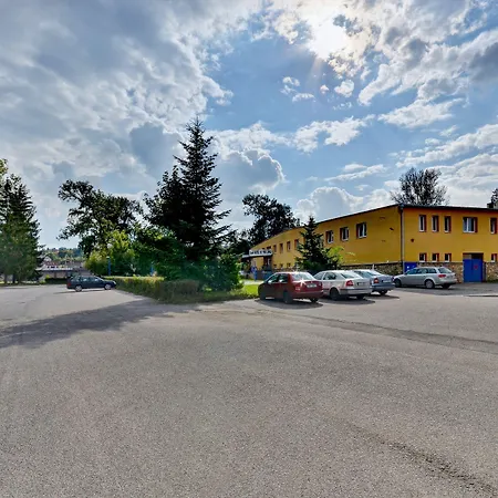 Szálloda Bk Pod Lipou